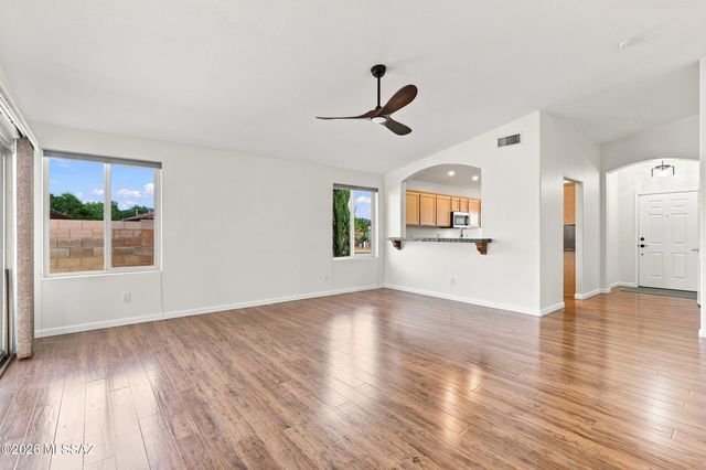 8987 N Mexican Sage Place, Tucson, AZ 85742