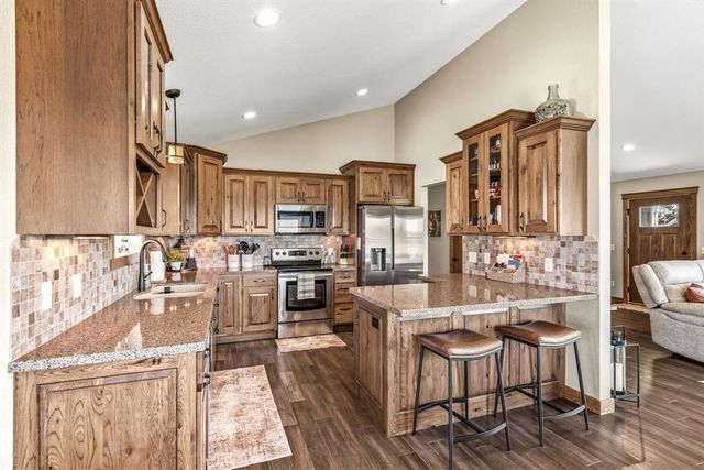 6364 Aspen Ridge Drive, Eau Claire, WI 54703