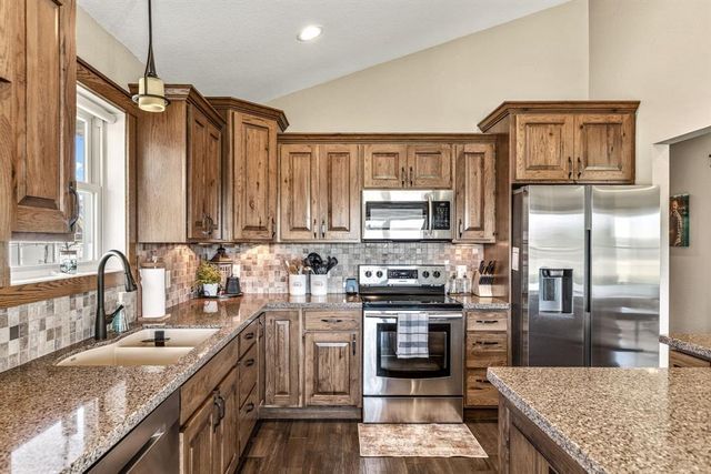 6364 Aspen Ridge Drive, Eau Claire, WI 54703