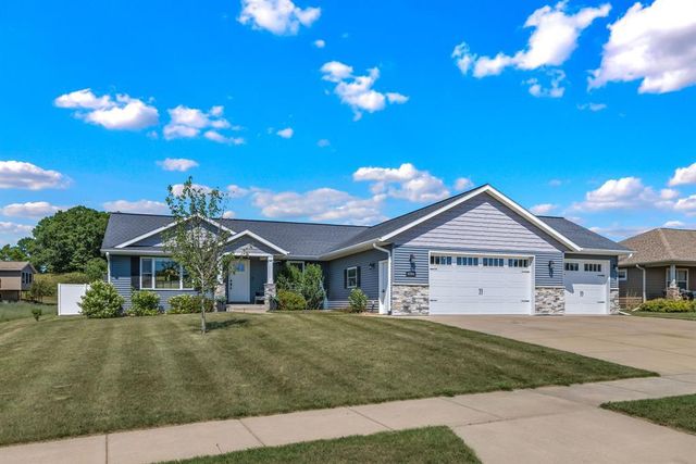 6364 Aspen Ridge Drive, Eau Claire, WI 54703