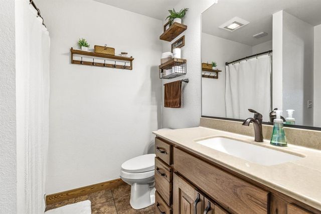 6364 Aspen Ridge Drive, Eau Claire, WI 54703