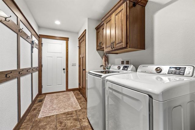 6364 Aspen Ridge Drive, Eau Claire, WI 54703