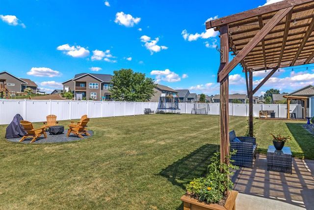 6364 Aspen Ridge Drive, Eau Claire, WI 54703