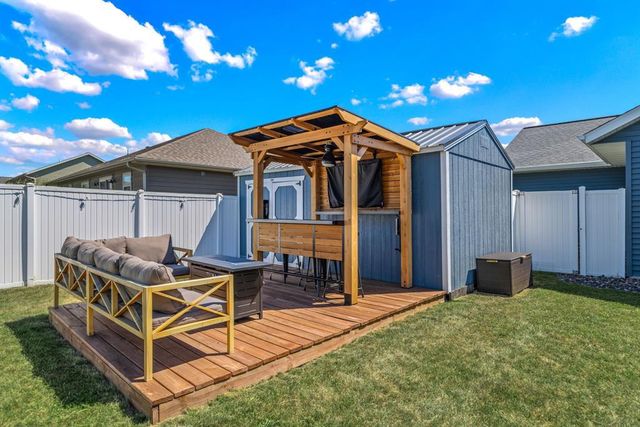 6364 Aspen Ridge Drive, Eau Claire, WI 54703