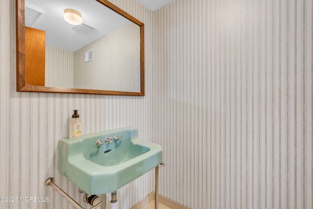118 E Highland Avenue, Atlantic Highlands, NJ 07716