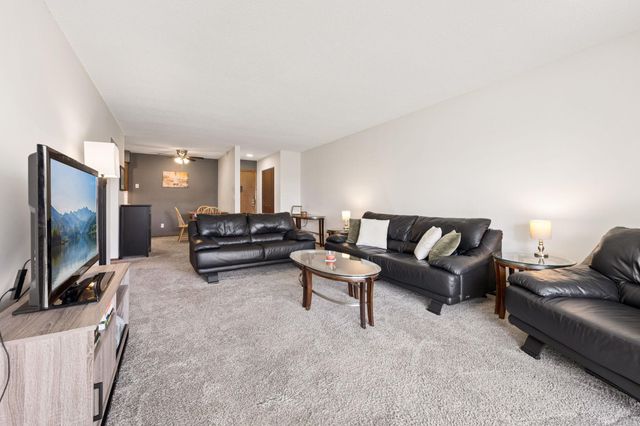 2730 Dale Street N D311, Roseville, MN 55113