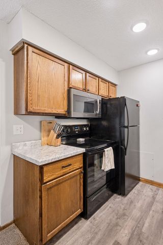 2730 Dale Street N D311, Roseville, MN 55113