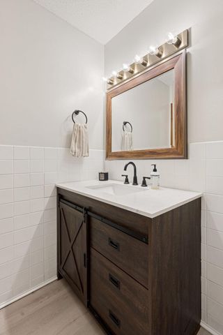 2730 Dale Street N D311, Roseville, MN 55113