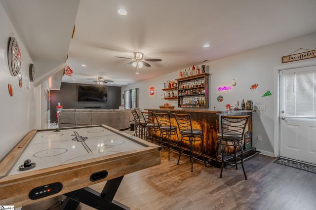 4 Ashwyn Court, Simpsonville, SC 29680