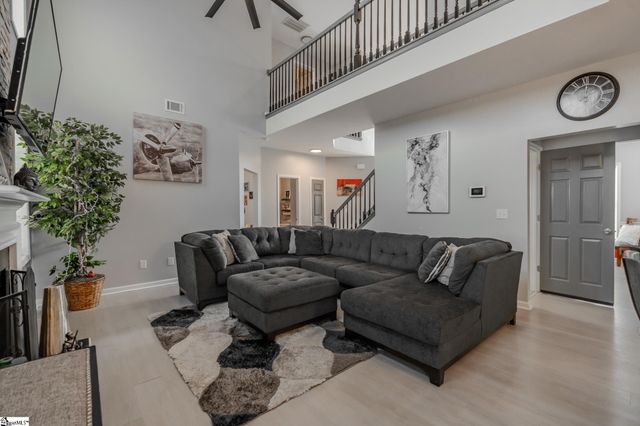 4 Ashwyn Court, Simpsonville, SC 29680