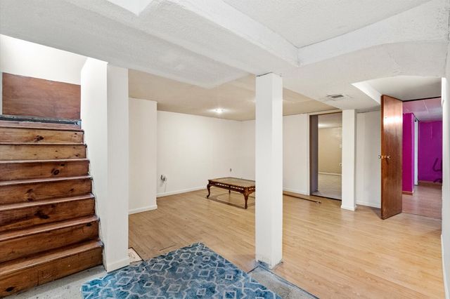 401 Tyler Avenue, Hobart, IN 46342