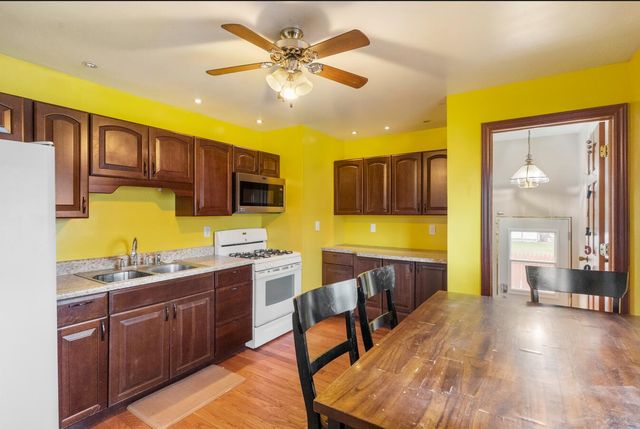 401 Tyler Avenue, Hobart, IN 46342