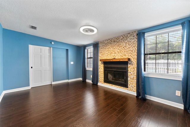 4008 W SWANN AVENUE, Tampa, FL 33609