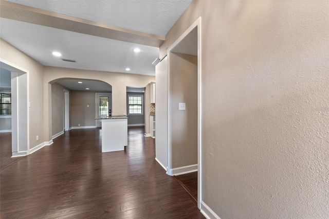 4008 W SWANN AVENUE, Tampa, FL 33609