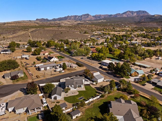 8333 N SAPPHIRE, Diamond Valley, UT 84770