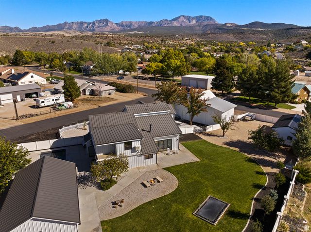 8333 N SAPPHIRE, Diamond Valley, UT 84770
