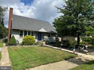 332 E STAFFORD AVE, Laurel Springs, NJ 08021