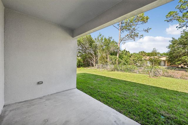 6010 Hickory Drive, Fort Pierce, FL 34982