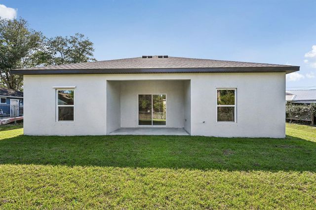 6010 Hickory Drive, Fort Pierce, FL 34982
