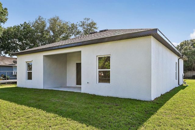 6010 Hickory Drive, Fort Pierce, FL 34982