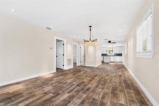 2842 16TH AVENUE N, St Petersburg, FL 33713