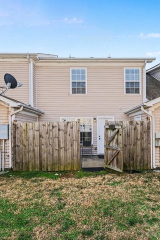 2039 George Buchanan Dr, La Vergne, TN 37086