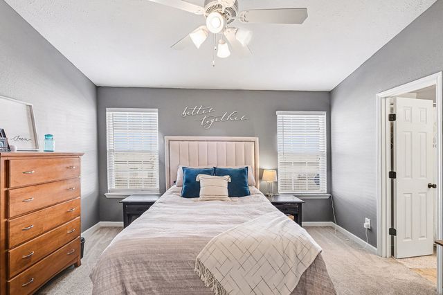 2039 George Buchanan Dr, La Vergne, TN 37086