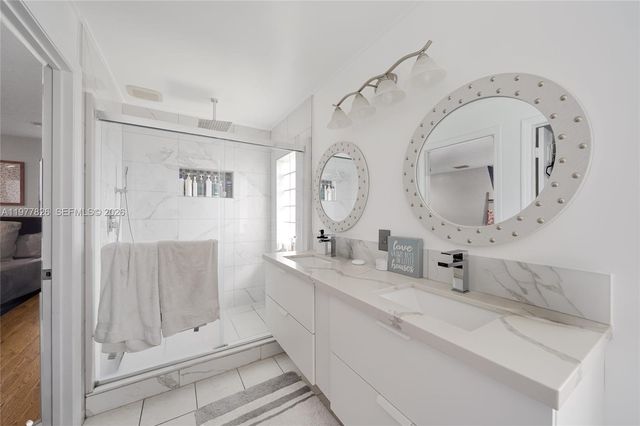 1410 SW 106th Ter, Davie, FL 33324