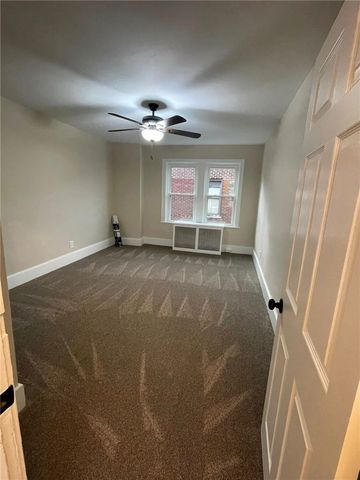 863 5th Ave Fl 2, Coraopolis, PA 15108