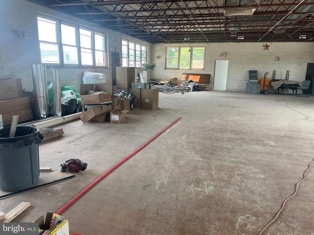 201 BROADWAY, Westville, NJ 08093