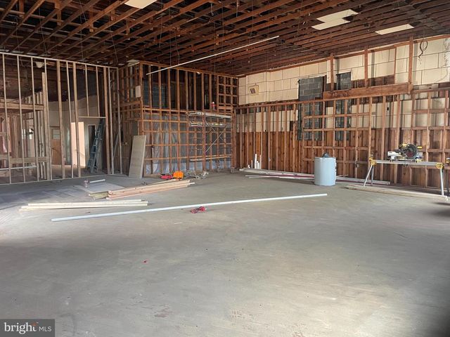 201 BROADWAY, Westville, NJ 08093