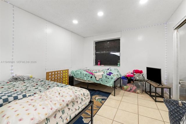 475 NW 210th St 201, Miami Gardens, FL 33169