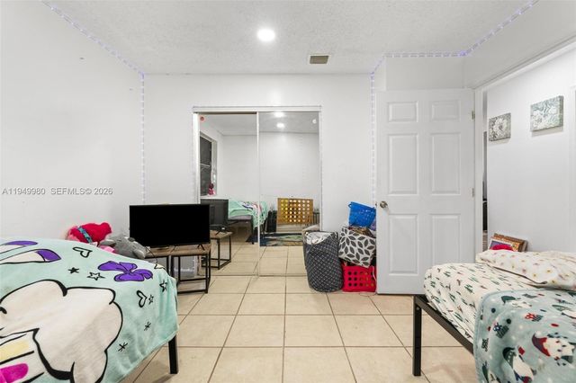 475 NW 210th St 201, Miami Gardens, FL 33169