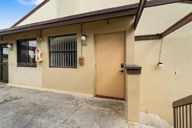 475 NW 210th St 201, Miami Gardens, FL 33169