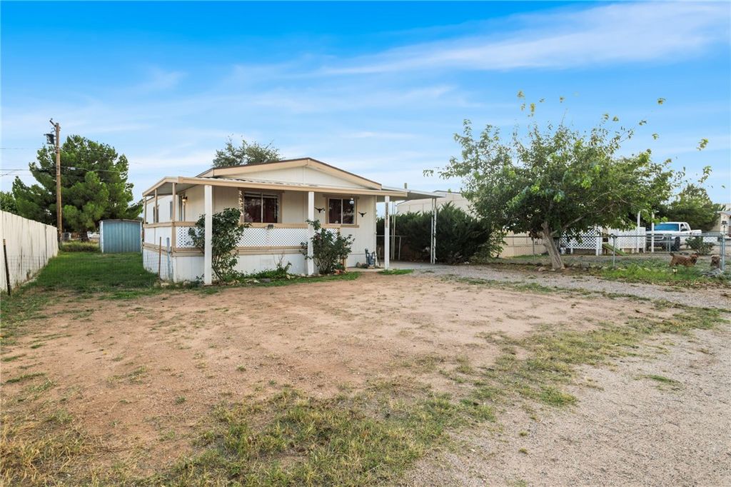 3130 E Suffock Avenue, Kingman, AZ 86409