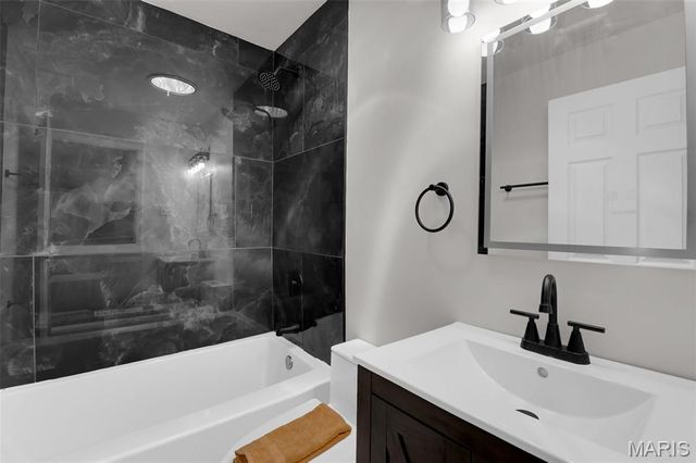 3733 Louis Street, St Louis, MO 63116