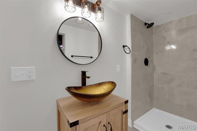 3733 Louis Street, St Louis, MO 63116