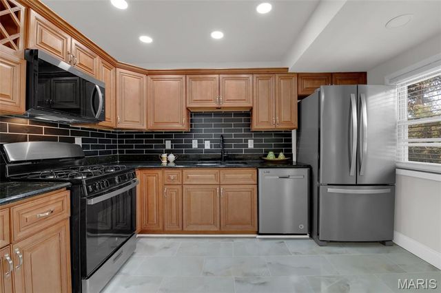 3733 Louis Street, St Louis, MO 63116