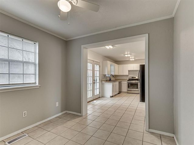2101 NE 11th Street, Moore, OK 73160