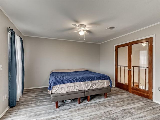 2101 NE 11th Street, Moore, OK 73160
