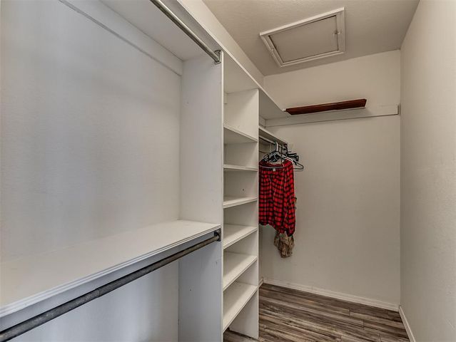 2101 NE 11th Street, Moore, OK 73160