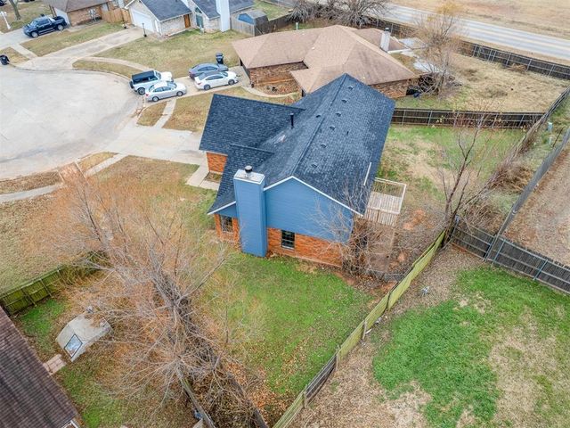 2101 NE 11th Street, Moore, OK 73160
