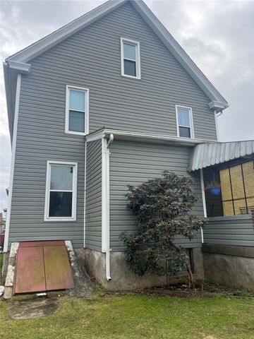 308 Pine St, Latrobe, PA 15650