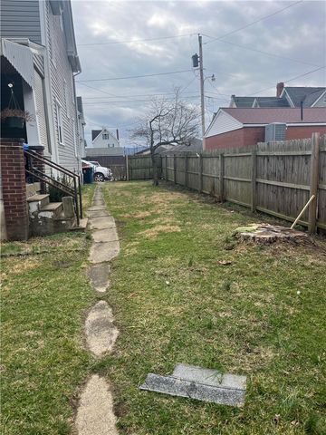 308 Pine St, Latrobe, PA 15650