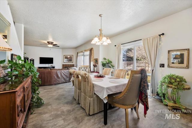 5209 Wallace Way, Caldwell, ID 83605