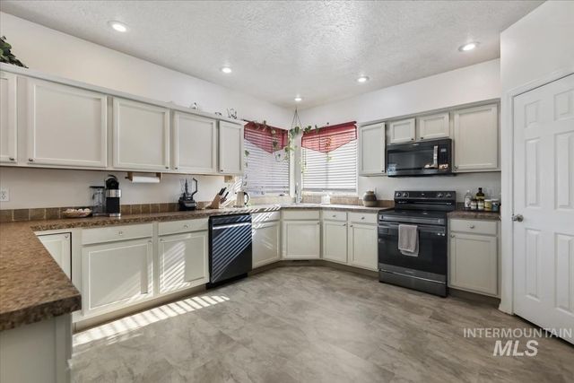 5209 Wallace Way, Caldwell, ID 83605