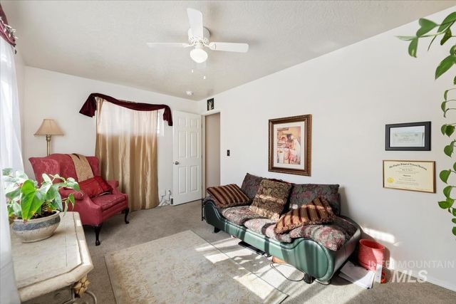 5209 Wallace Way, Caldwell, ID 83605