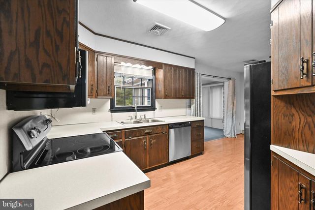 1 PAMELA DRIVE, Mechanicsburg, PA 17050