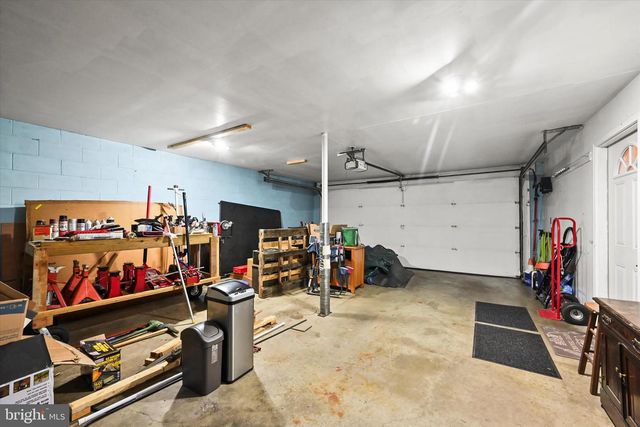1 PAMELA DRIVE, Mechanicsburg, PA 17050