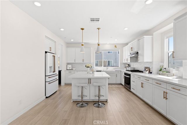 27553 Sanctuary Court, Valencia, CA 91355